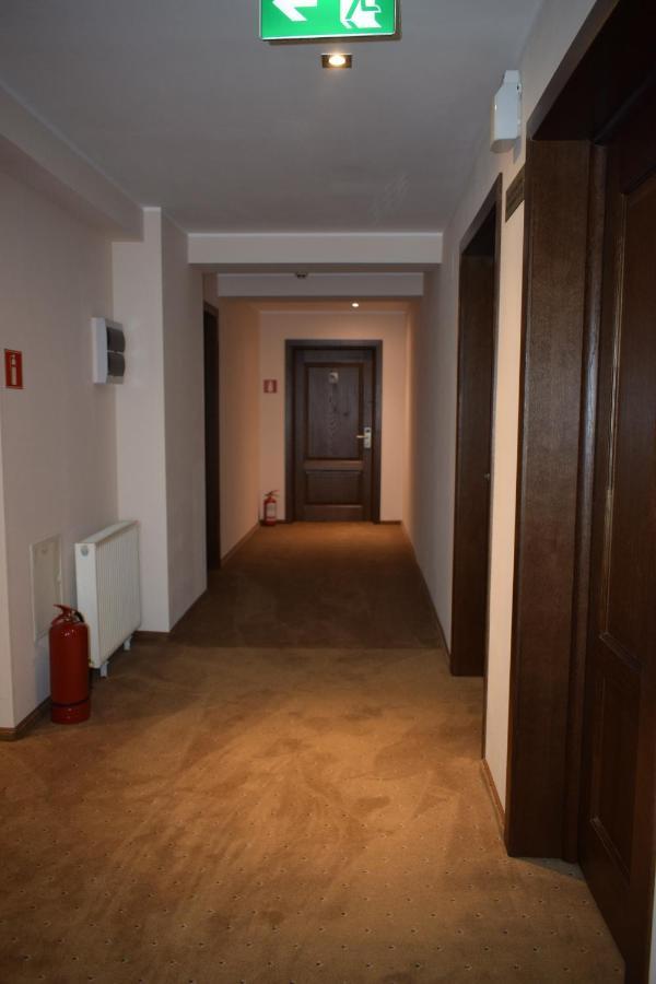 Hotel Regal ブラショフ エクステリア 写真